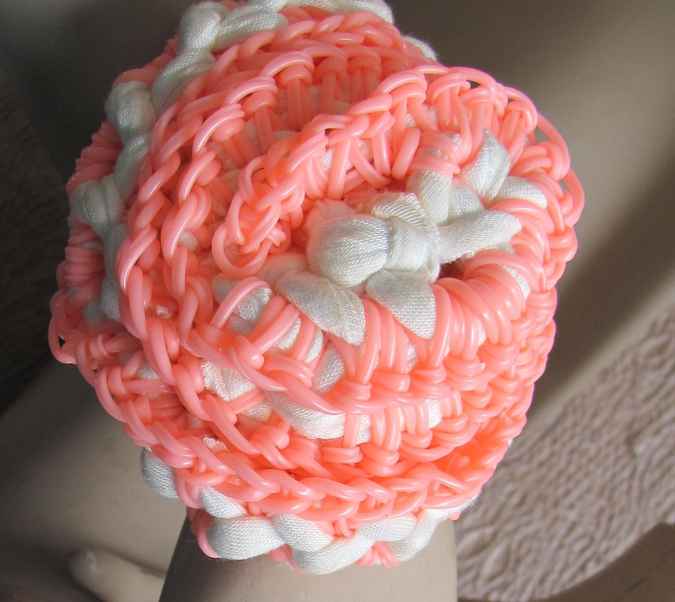 large image of art item: accessory – bracelet peach white