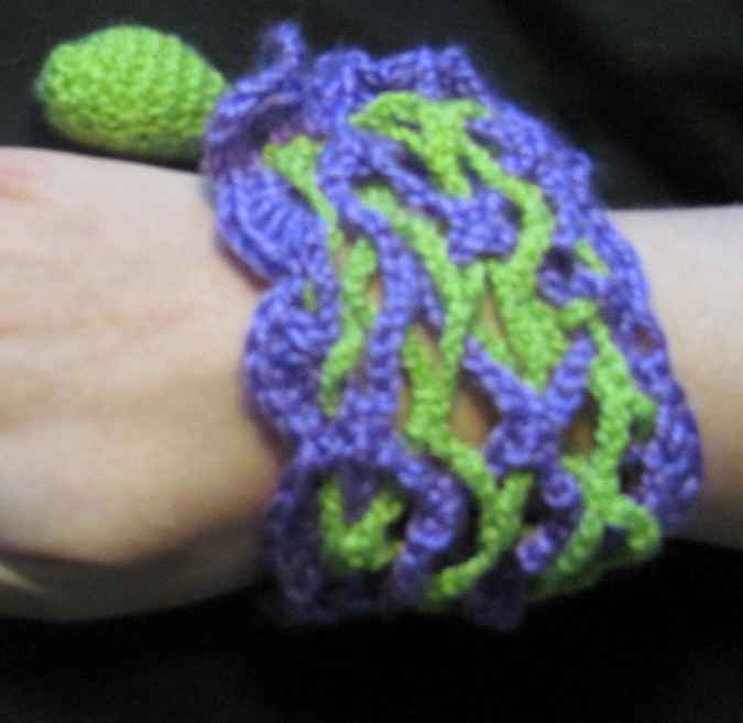 large image of art item: accessory – bracelet purple green