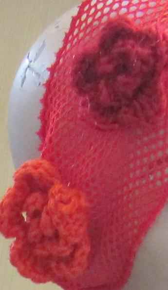 large image of art item: accessory – hat red crochet flower