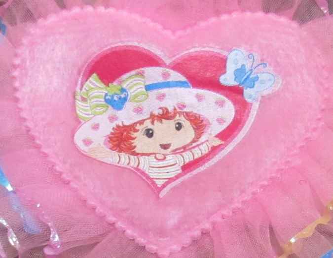 large image of art item: accessory – head decoration pink lace