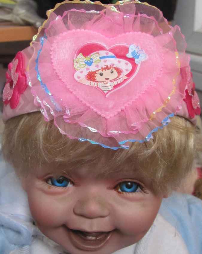 large image of art item: accessory – head decoration pink lace