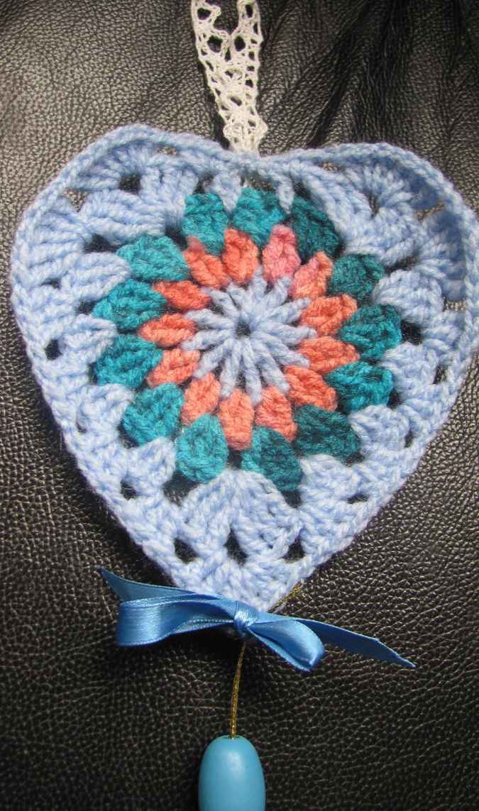large image of art item: accessory – heart blue hamsa
