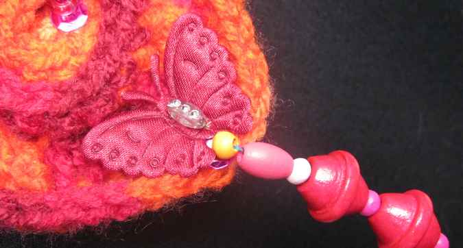 large image of art item: accessory – heart red