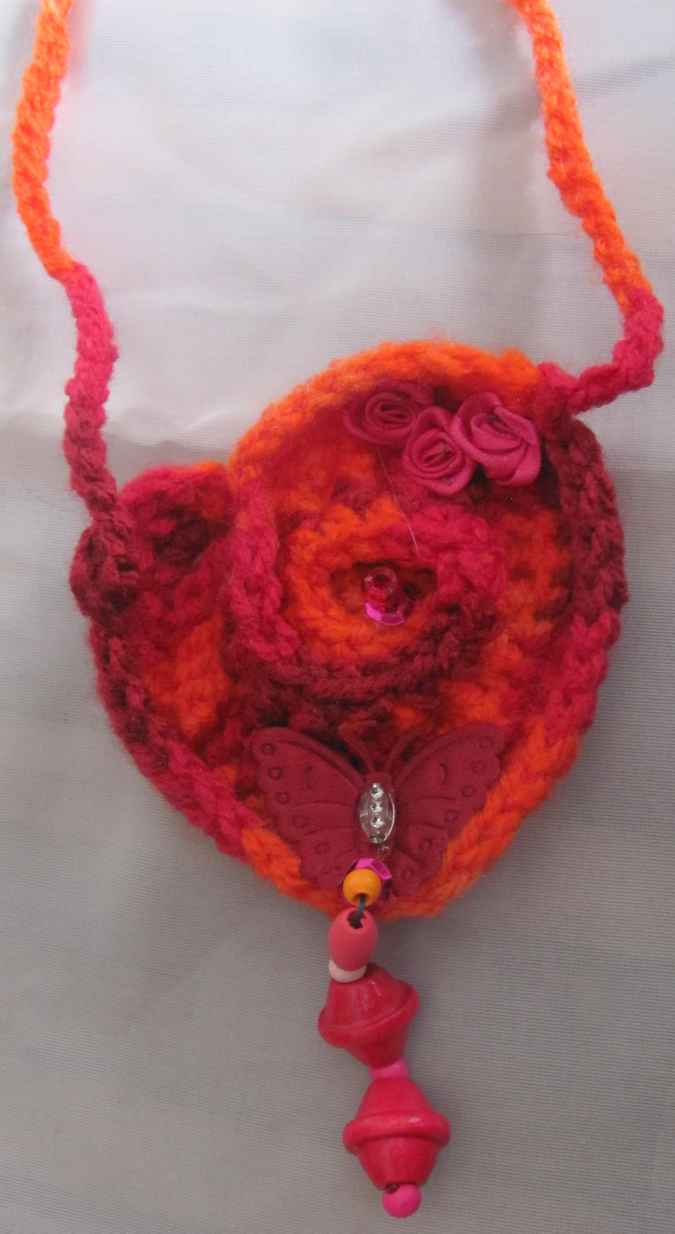 large image of art item: accessory – heart red