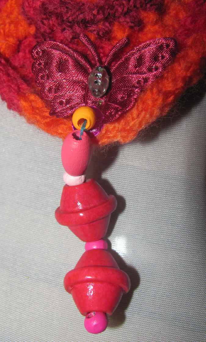 large image of art item: accessory – heart red