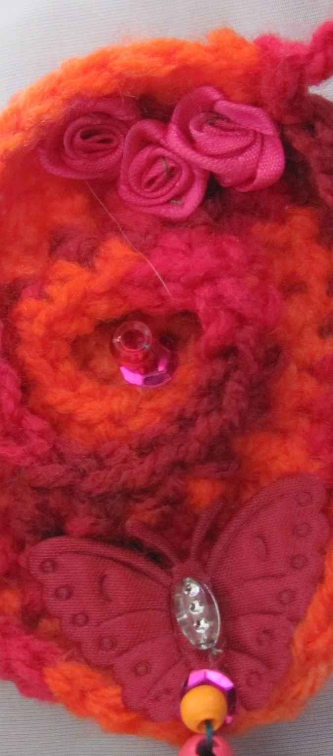 large image of art item: accessory – heart red