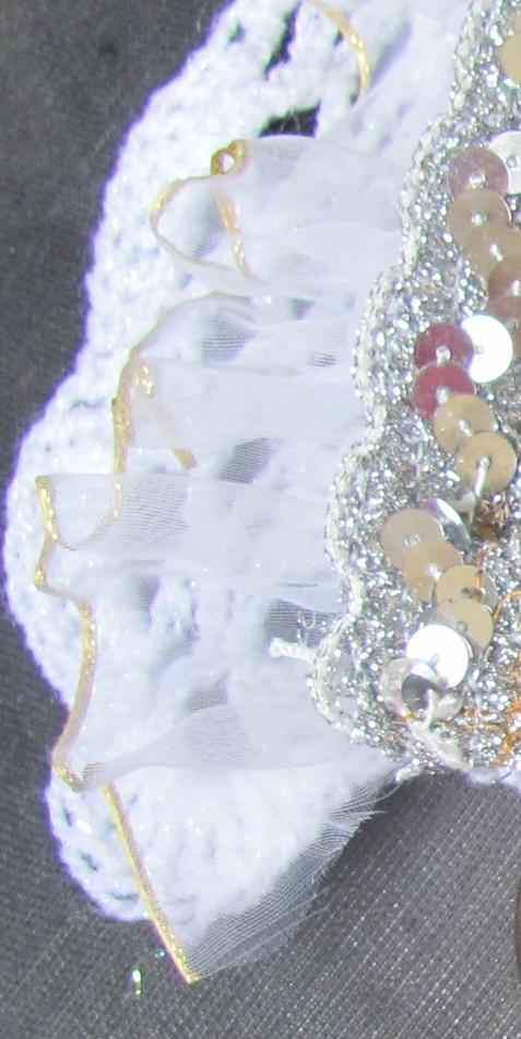 large image of art item: accessory – necklace lace button golden