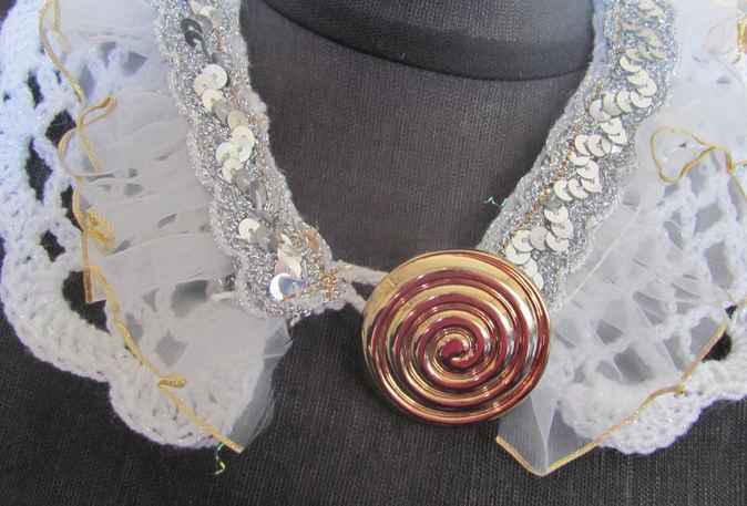 large image of art item: accessory – necklace lace button golden