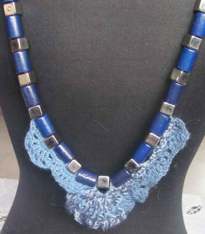 large image of art item: accessory – necklace shades of blue beads metallic