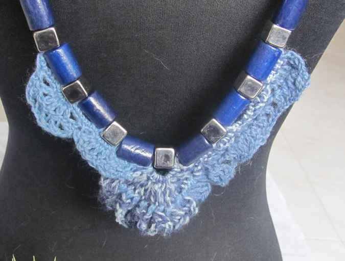 large image of art item: accessory – necklace shades of blue beads metallic