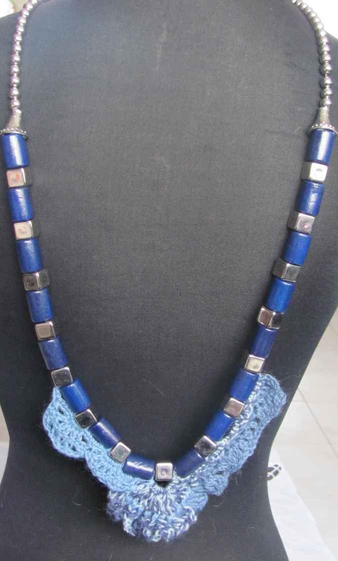 large image of art item: accessory – necklace shades of blue beads metallic