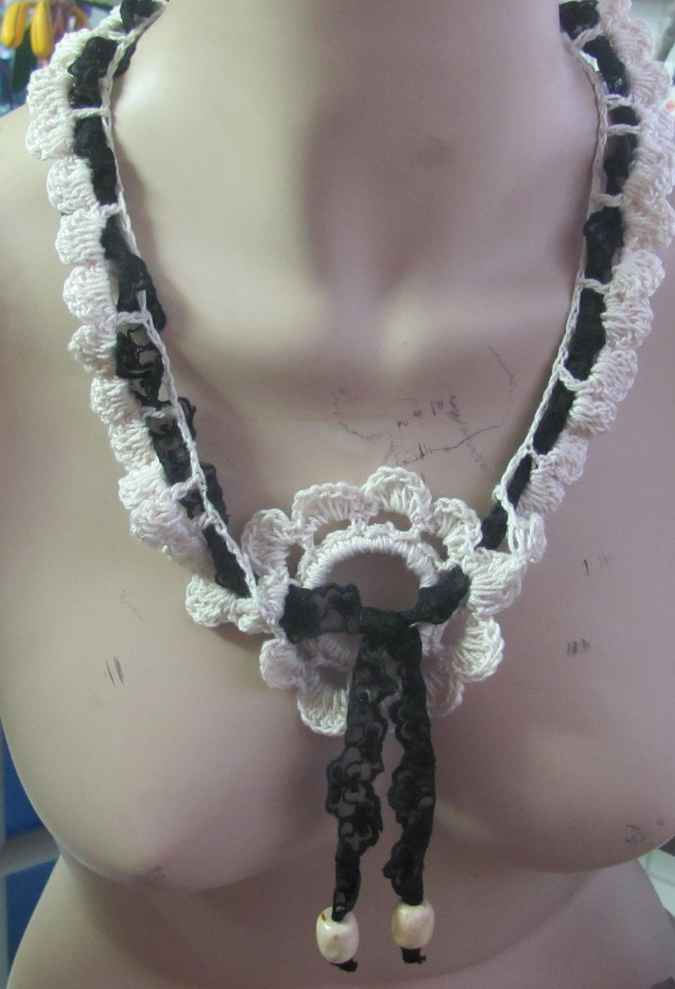 large image of art item: accessory – necklace white black crochet flower bead