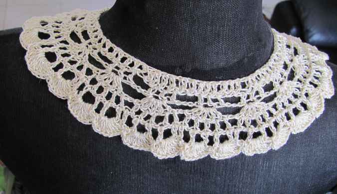 large image of art item: accessory – necklace silver and crystal button 