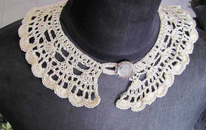 large image of art item: accessory – necklace silver and crystal button 