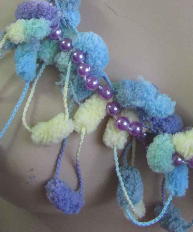 large image of art item: accessory – ponpons purple beads