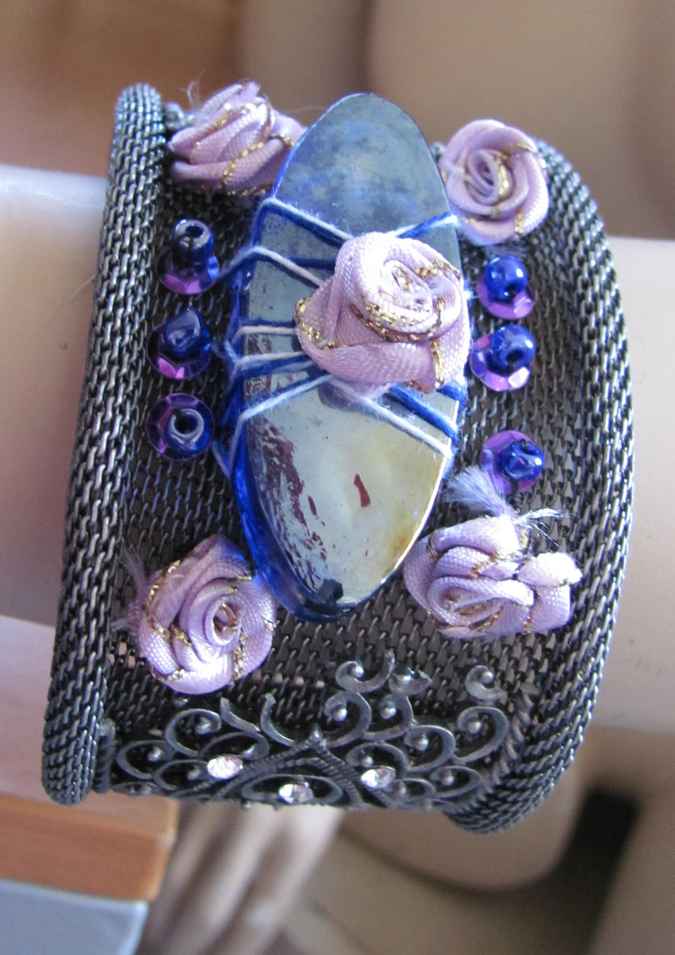 large image of art item: accessory – bracelet roses purple gems