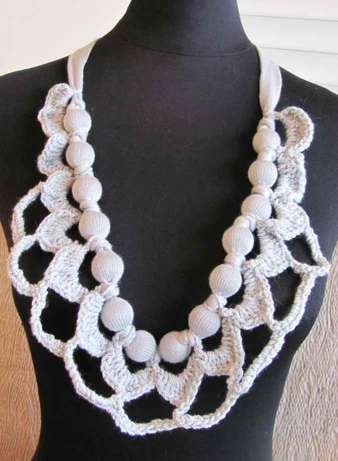 large image of art item: accessory – chestpiece necklace crochet beads white