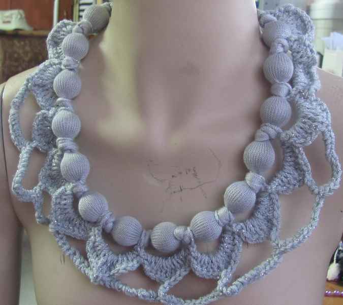 large image of art item: accessory – chestpiece necklace crochet beads white
