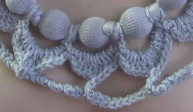 large image of art item: accessory – chestpiece necklace crochet beads white