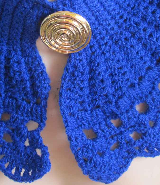 large image of art item: accessory – capeletblue button gold