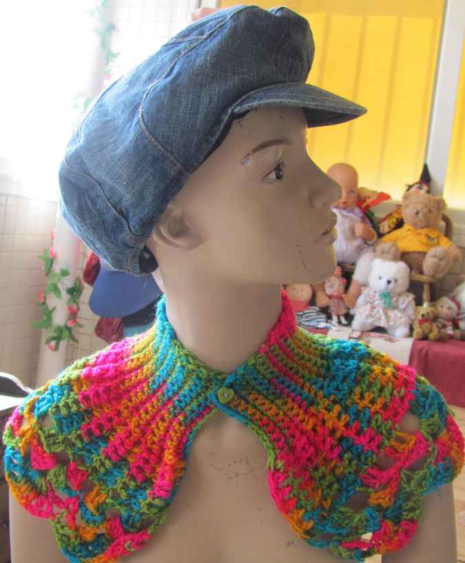 large image of art item: accessory – capeletcolorful