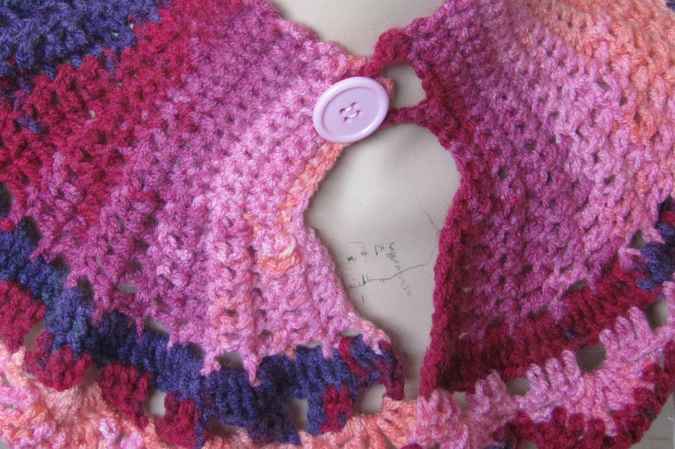 large image of art item: accessory – capeletpinks