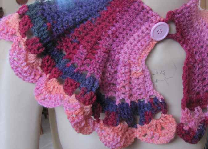 large image of art item: accessory – capeletpinks