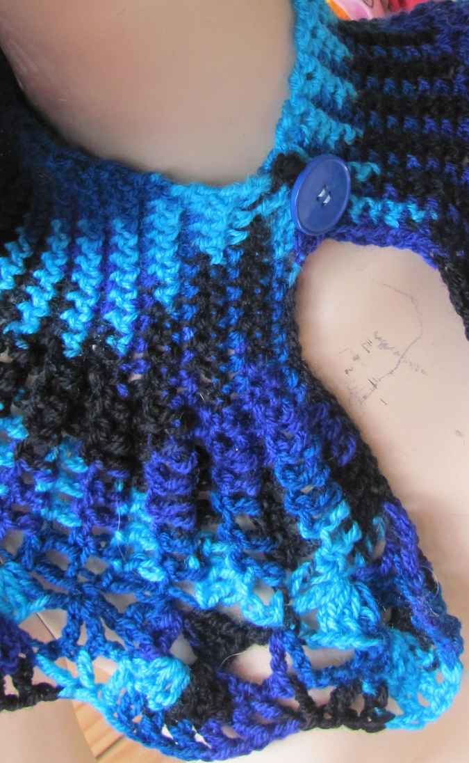 large image of art item: accessory – capeletshades of blue