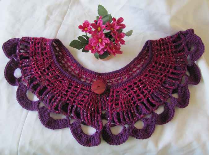 large image of art item: accessory – capeletnet purple