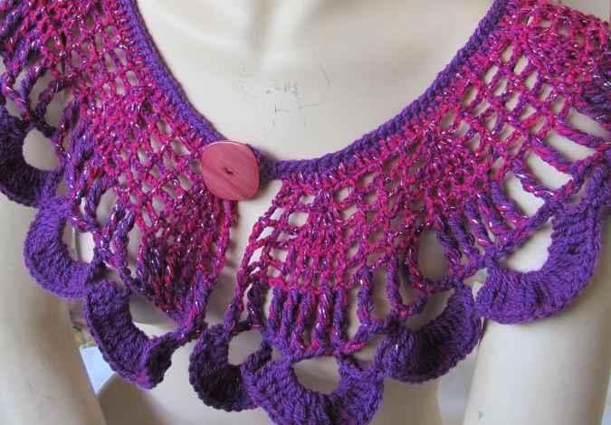 large image of art item: accessory – capeletnet purple