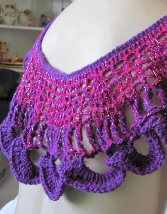 large image of art item: accessory – capeletnet purple