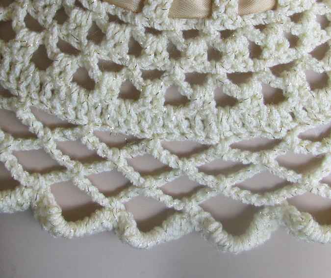 large image of art item: accessory – capeletnet white