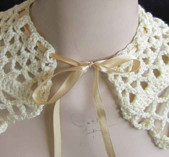 large image of art item: accessory – capeletnet white
