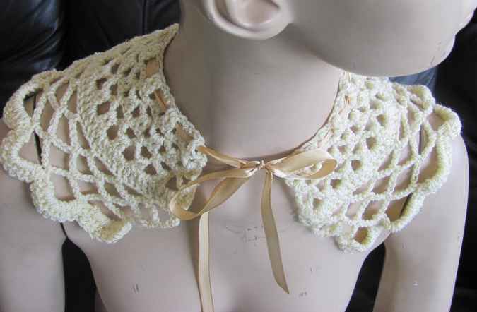 large image of art item: accessory – capeletnet white