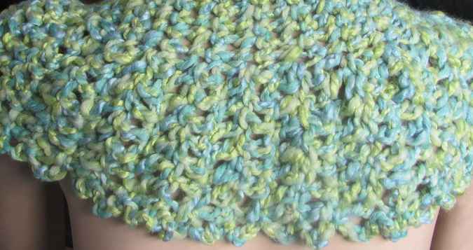 large image of art item: accessory – capelet crochet green with button