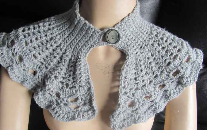 large image of art item: accessory – capelet gray