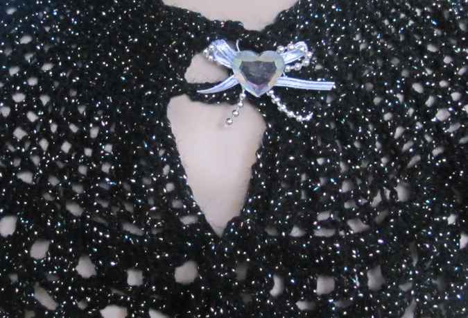 large image of art item: accessory – black lurex