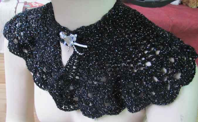 large image of art item: accessory – black lurex