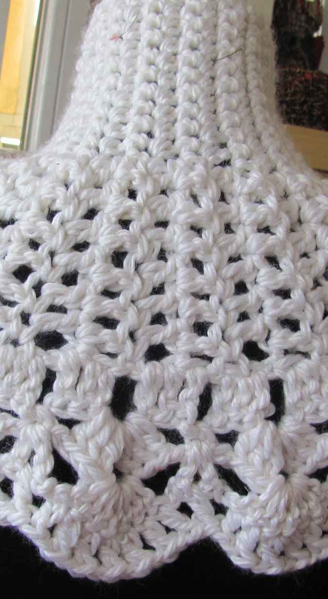large image of art item: accessory – capelet white