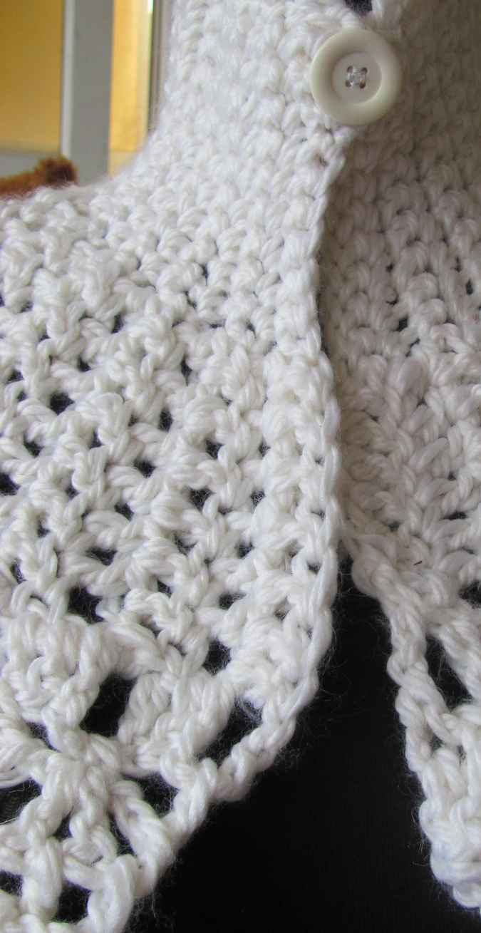 large image of art item: accessory – capelet white