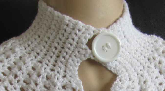 large image of art item: accessory – capelet white