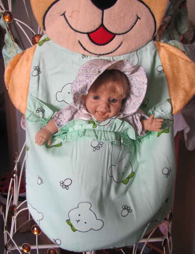 large image of art item: accessory – teddybear baby holder vest