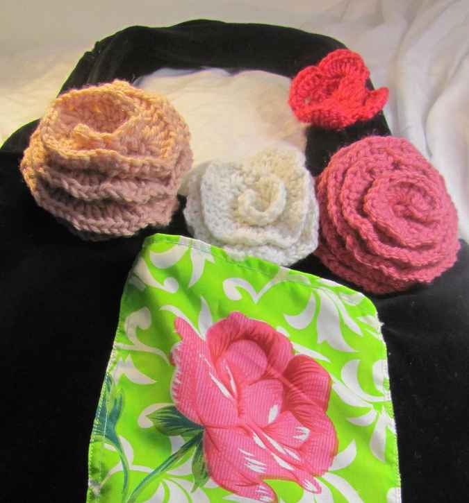 large image of art item: bag – black green crochet flowers