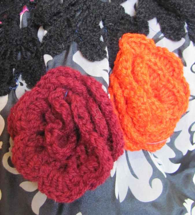 large image of art item: bag – black motif plant white flower crochet red