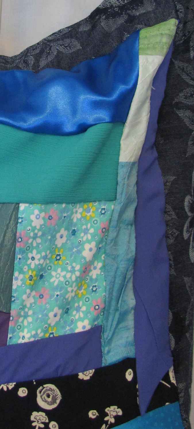 large image of art item: bag – blue quiltwork flower motif