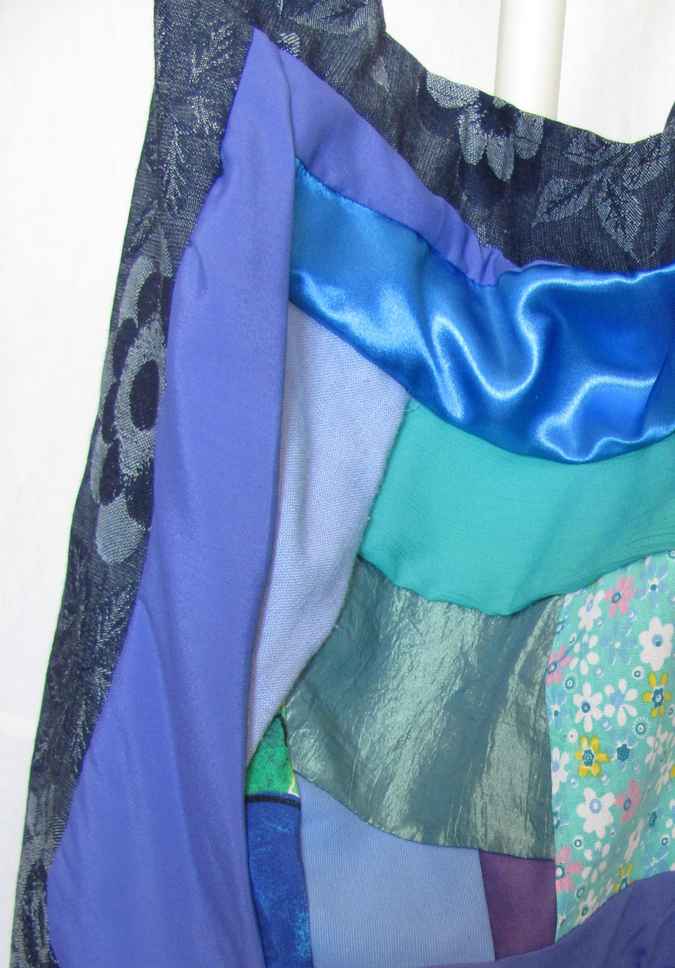 large image of art item: bag – blue quiltwork flower motif