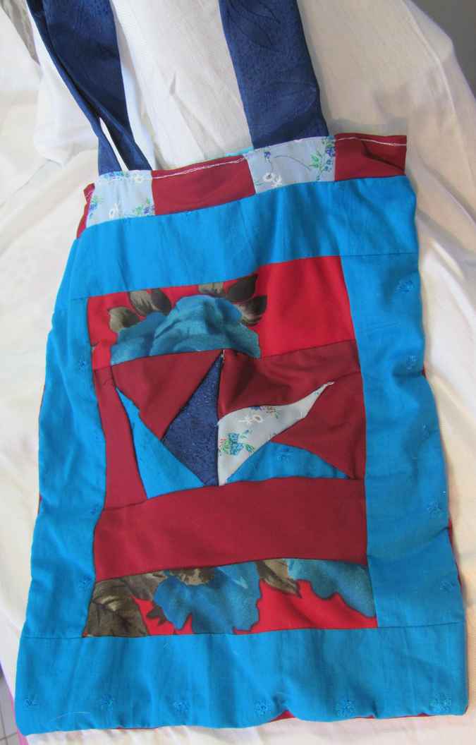 large image of art item: bag – blue red geometric