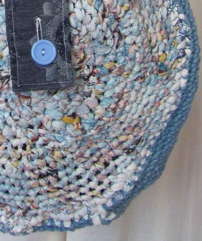 large image of art item: bag – button blue crochet disc