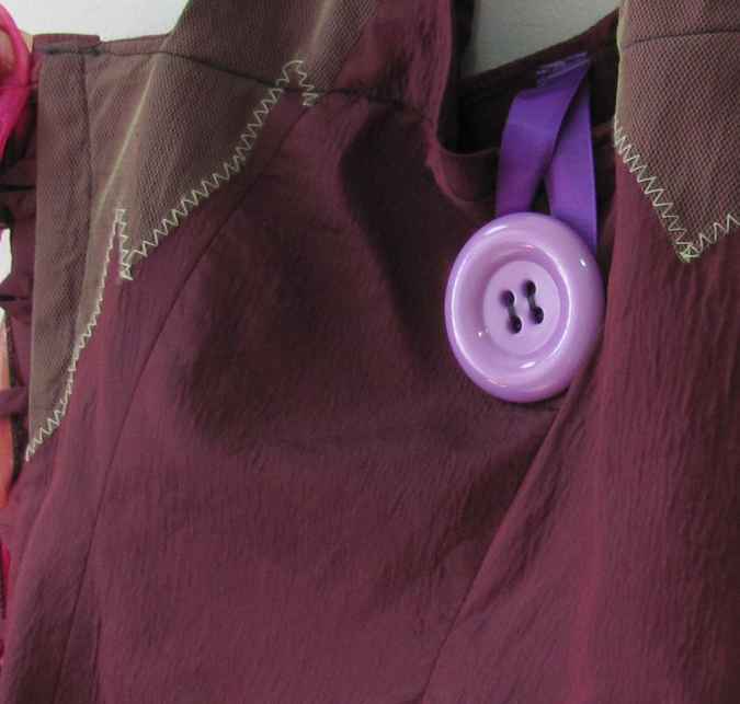 large image of art item: bag – button pink