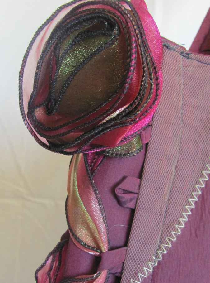 large image of art item: bag – button pink